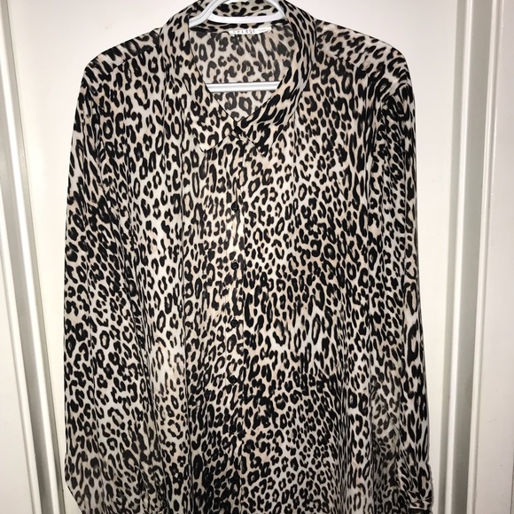 Women’s blouse - Picture 2 of 3